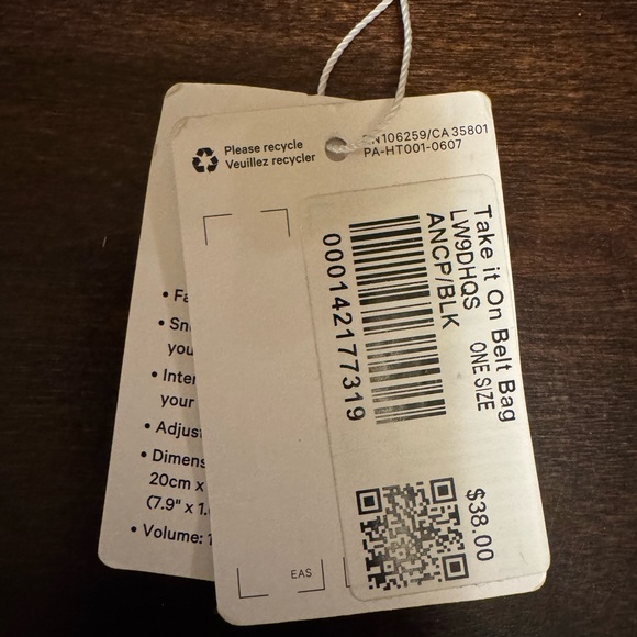 NWT Lululemon Take it on Belt Bag - Picture 11 of 13